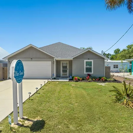 3Bd, 2Ba Home! Family Friendly! Close To Beach! Hot Tub!